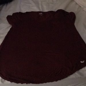 Maroon tee shirt